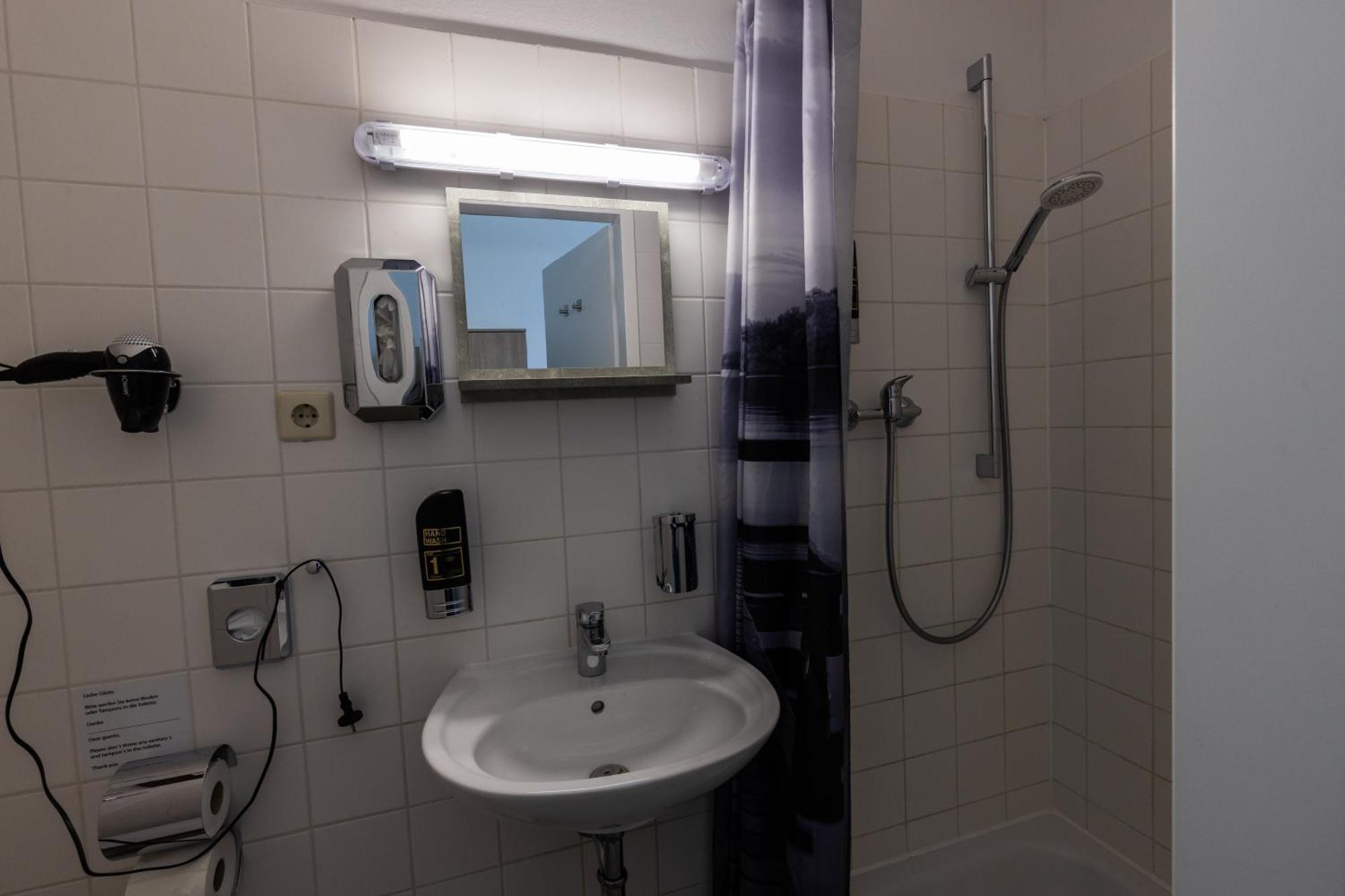 ברלין Motel Home Wittenau מראה חיצוני תמונה
